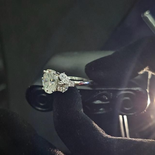 กำไลเพชร เพชรเรียบหรู ดูเเพง เพชรงาม เพชรแท้  -ปุอามี่ Diamond Lap Rama2 6