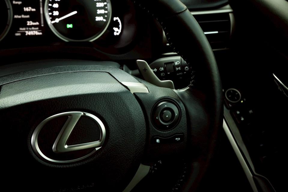 LEXUS IS300h 2.5 Luxury AT 2016 รูปที่ 12