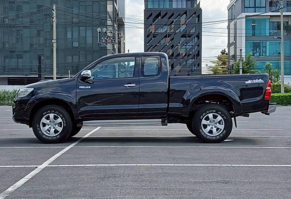 Toyota Vigo Prerunner Smart Cab 2.5 E VN Turbo เกียร์ธรรมดา สีดำ ปี 2013 9