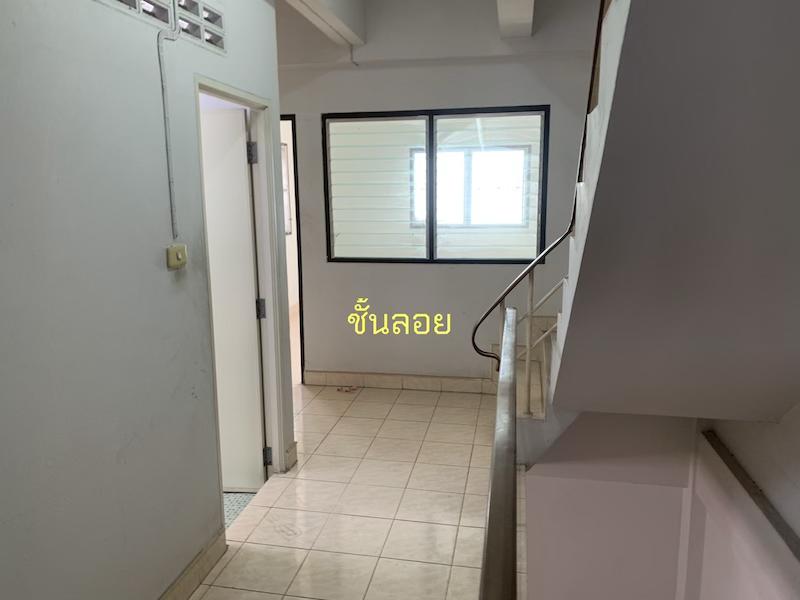 ขายอาคารพาณิชย์ใกล้ตลาดวรกิจ 1ห้อง 2.5ชั้น(ห้องริม)มีพื้นที่เก็บของด้านข้าง ด้านหลัง เนื้อที่ 89ตรว.ทำเลดี เหมาะพัฒนาเป็น สำนักงาน ห้างร้าน 7