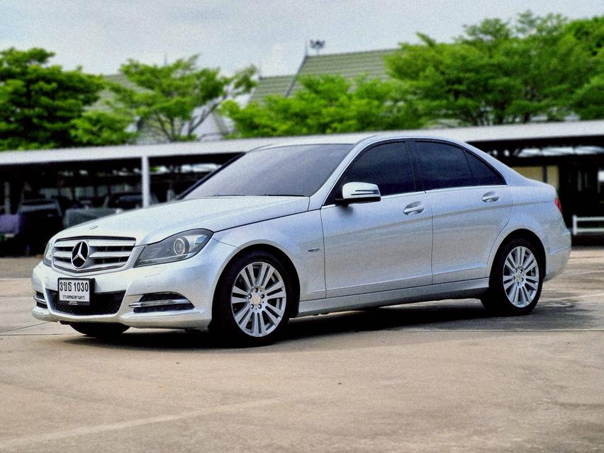 Benz C200 CGI ( Facelift ) ปี 2013 ไมล์ 117,794 km.
