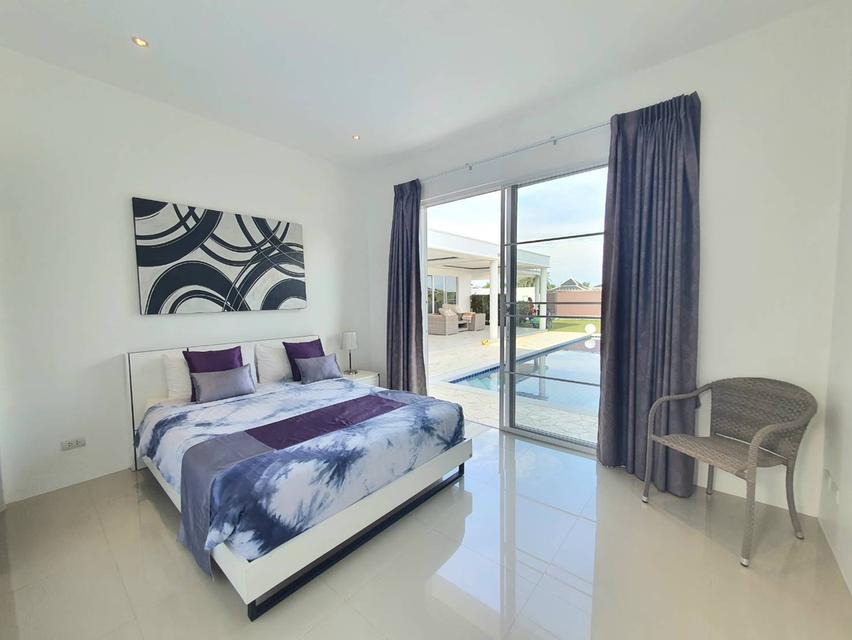 Luxury Modern Pool Villa 4 Bedrooms 4 Bathrooms at Soi 102 Hua Hin 7