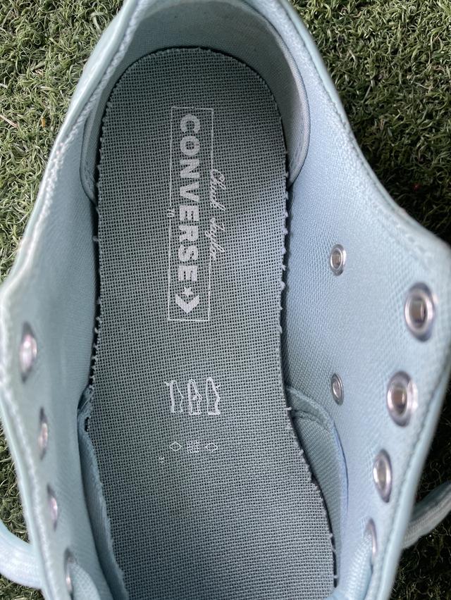 รองเท้า converse Chuck Taylor All Star( หนังแก้วของแท้สภาพใหม่มากไม่แอดไลน์หรือเข้ากลุ่มใดๆทั้งสิ้น) 7
