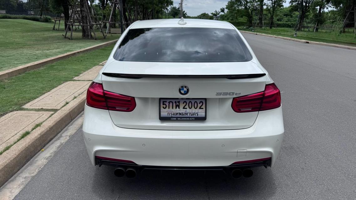 (แจ้งรหัสรถ TPV2002) 🎊 BMW 330e M Sport ปี 2018 🎊 รูปย่อยที่ 3