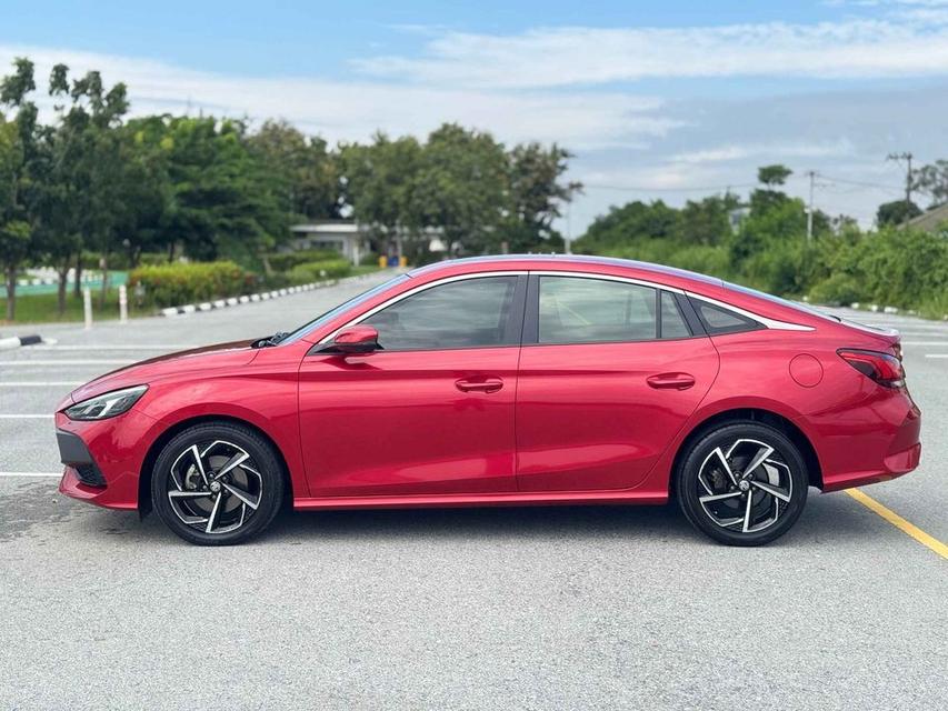 MG5 1.5 X Sunroof AT 2021 4