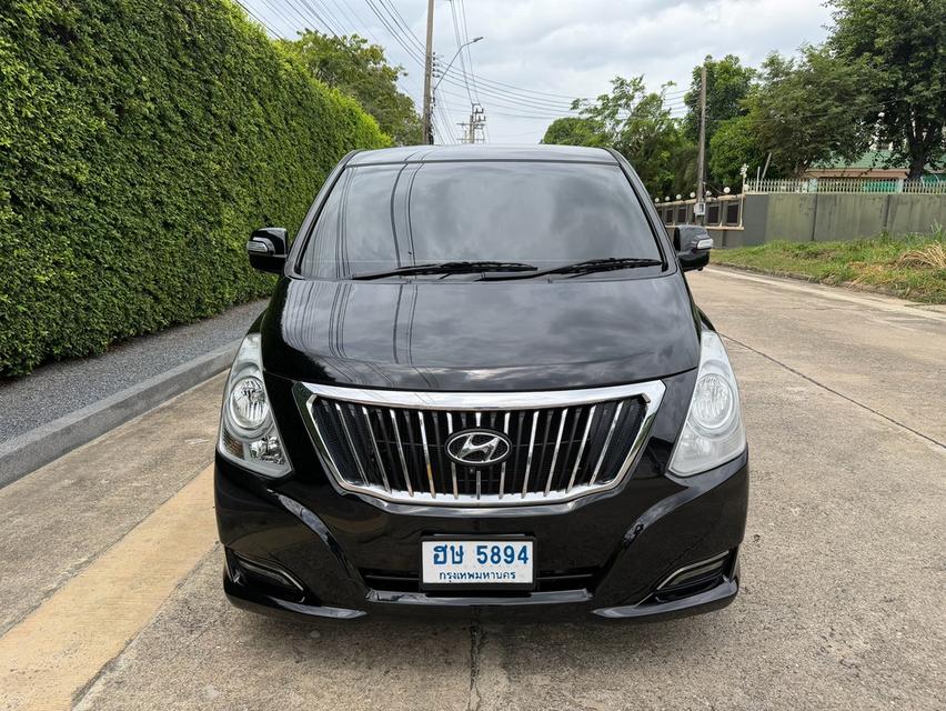 2017 HYUNDAI H1, ELITE โฉม MMC (สีดำ รูปย่อยที่ 4