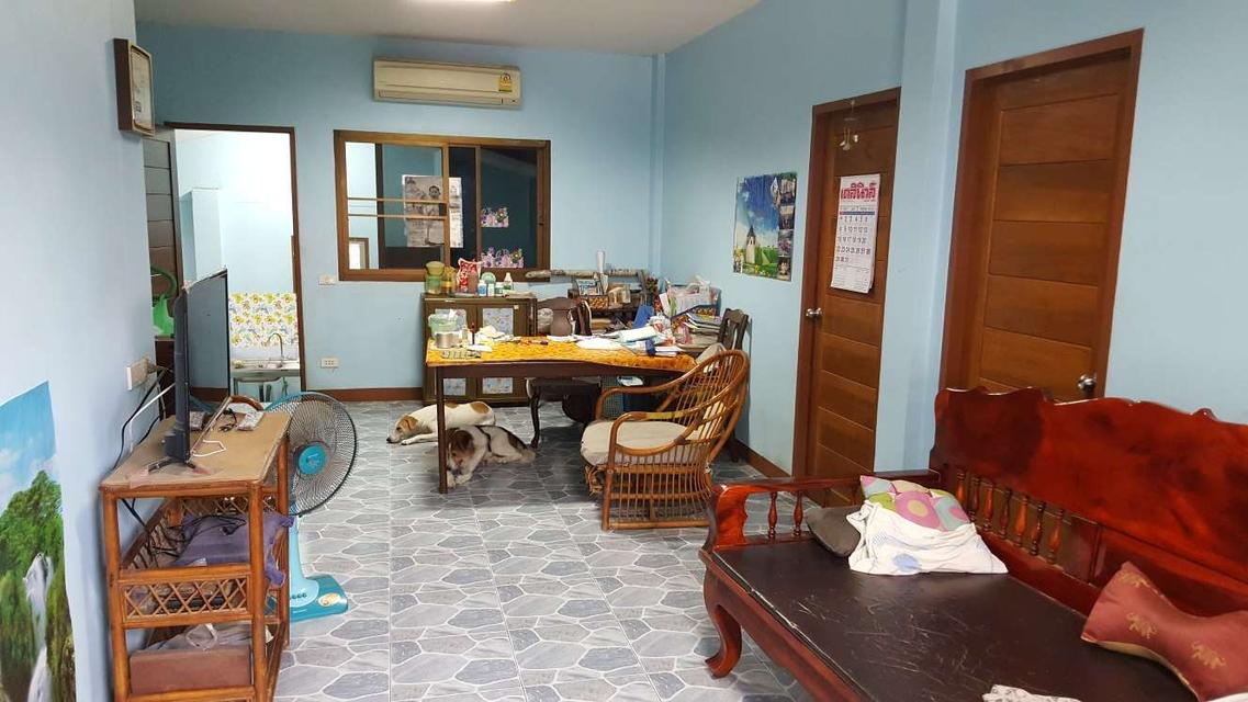 บ้านชั้นเดียว53ตรว.อ่อนนุชซ.70  2น. 2น้ำ 2แอร์จอดรถ3คันเข็ม6ม.9ต้นต่อเป็น 2ชั้นครึ่งได้ราคา3.3ล้าน 10