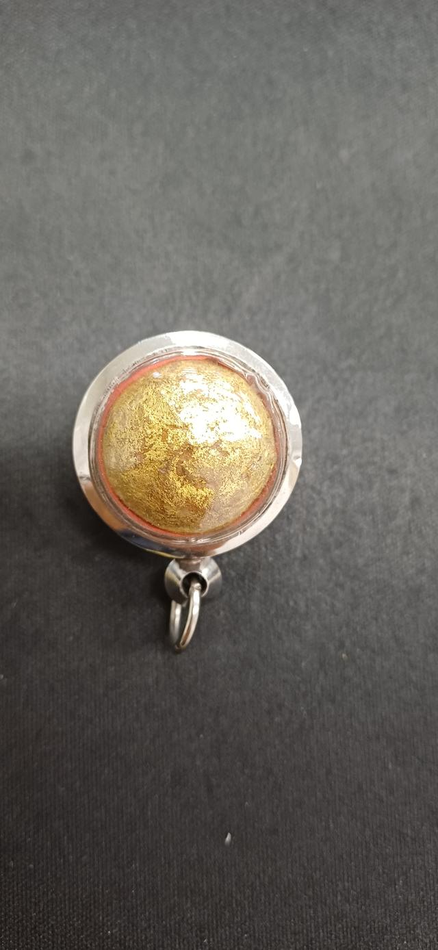 ลูกอมหลวงปู่มและสายเกจิให้เช่ารวม