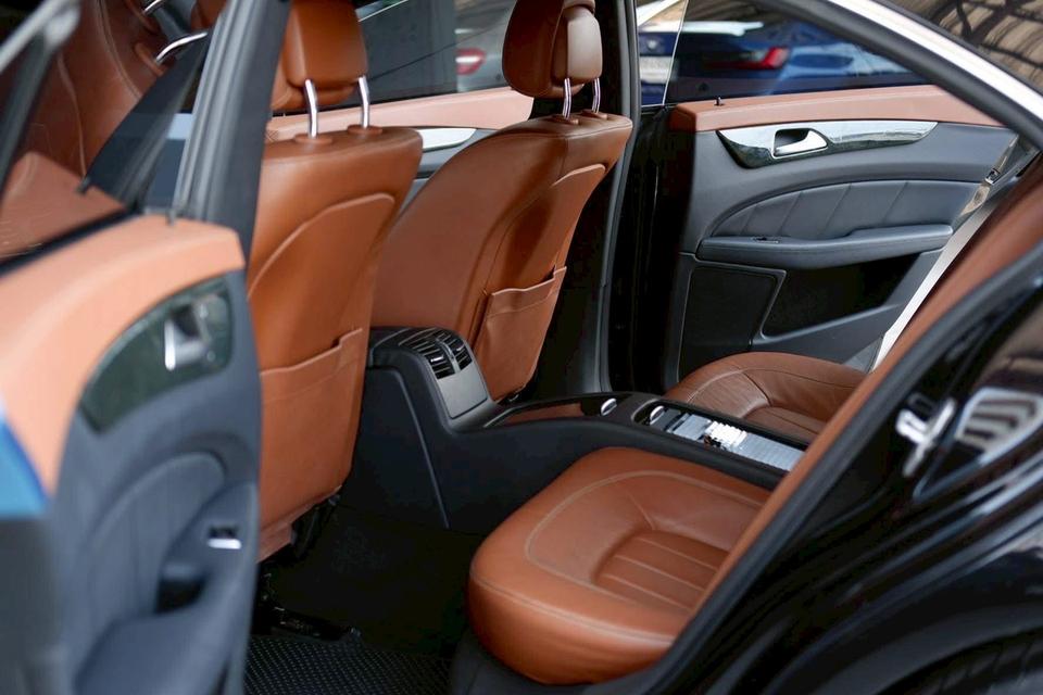 Mercedes-Benz CLS 250d Coupe AMG Premium (W218 Facelift) รูปที่ 15