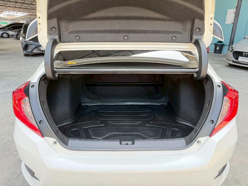 Honda Civic FC 1.5 RS TURBO ปี2018 รูปที่ 8