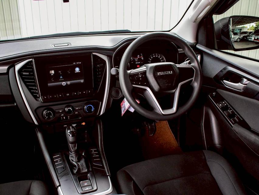 ขาย Isuzu MU-X 1.9 Active ปี23 11