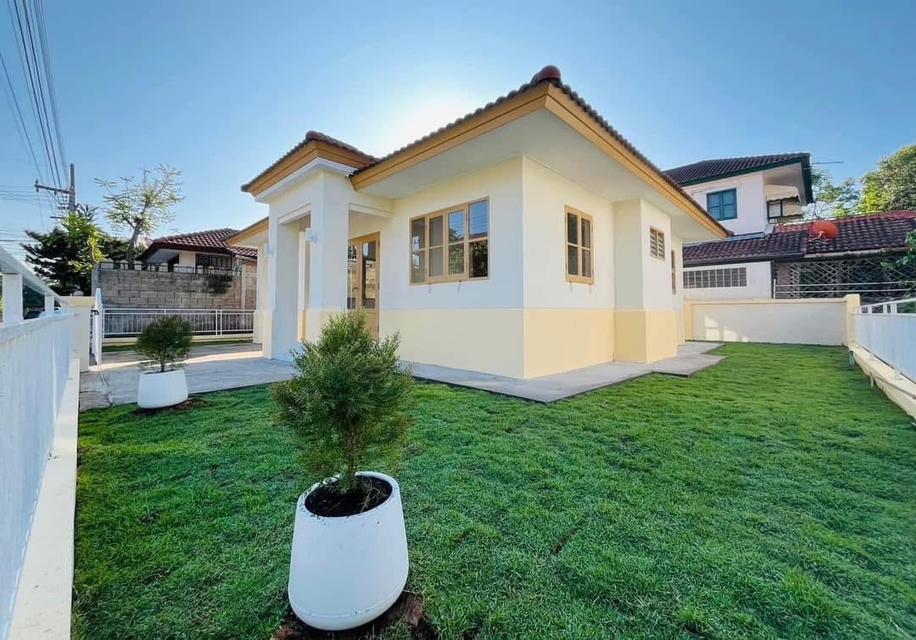 ขายบ้านเดี่ยวชั้นเดียวรีโนเวทใหม่ โครงการแลนด์แอนด์ เฮ้าส์ ราคา 1,990,000 บาท โซนหนองจ๊อม หมู่บ้าน ปาริชาติ เ 3