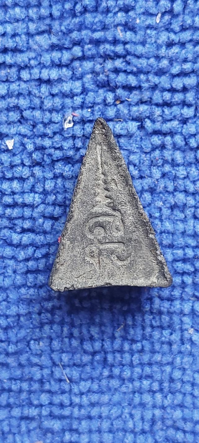 พระนางพญา หลังยันต์นะหลวงพ่อกวย รูปที่ 6