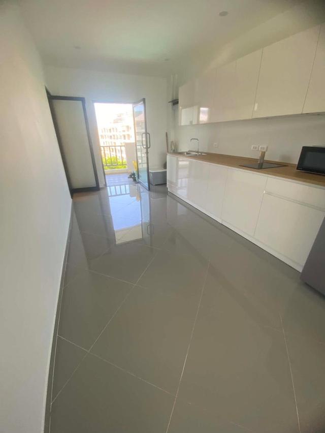 ขายพร้อม/ผู้เช่าคอนโดวงศ์อมาตย์ ไพรเวซี่ รีสอร์ท แอนด์ เรสซิเดนซ์ 14