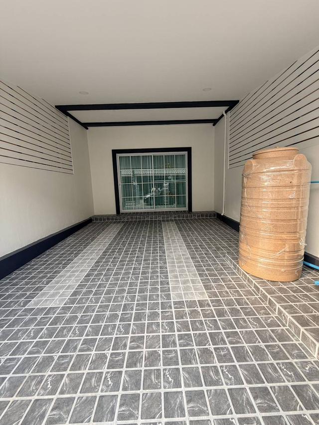 หมู่บ้าน นนทวีวิลล์  5 ถนนมิตรไมตร 2