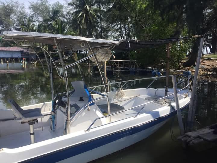 ขายเรือ สปีดโบ๊ท 21 ฟุดพร้อม เครื่อง yamaha 140 3