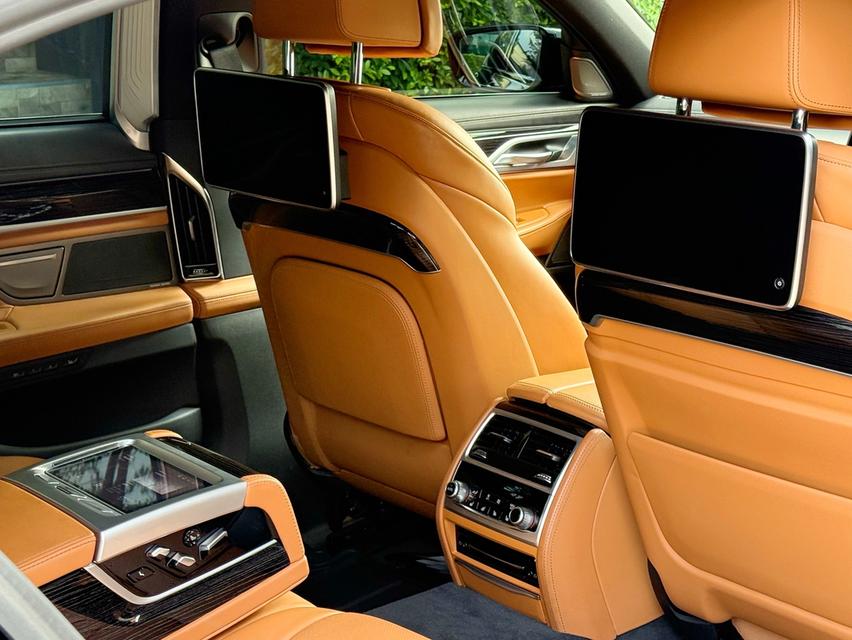 2021 BMW 730LD MSPORT LCI รถมือเดียวออกป้ายแดง รถวิ่งน้อย เข้าศูนย์ทุกระยะ รถไม่เคยมีอุบัติเหตุครับ รูปที่ 14