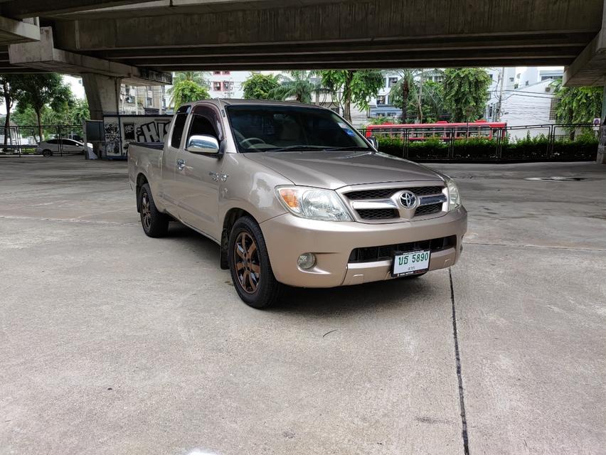 ขายรถ Toyota Vigo 2.5G Cab ปี 2006 สีน้ำตาล เกียร์ธรรมดา  1