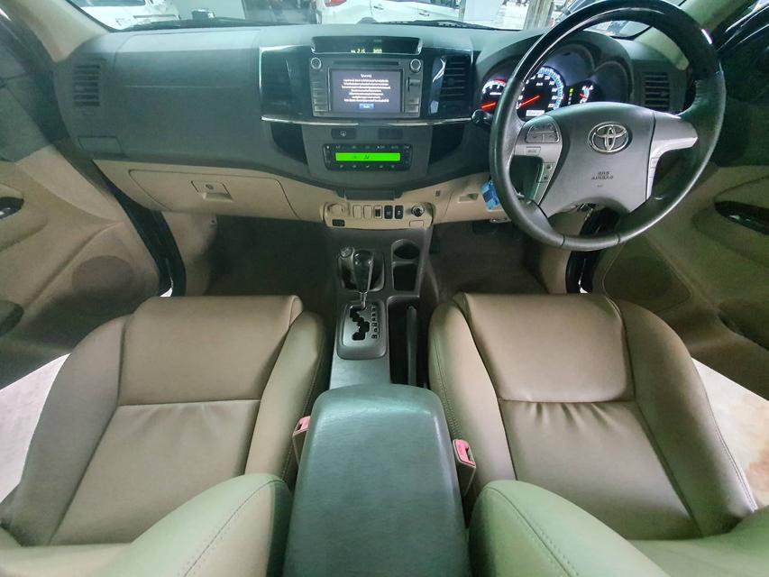 รูป 2013 Toyota Fortuner 3.0 V 4WD SUV ดาวน์ 0% 5