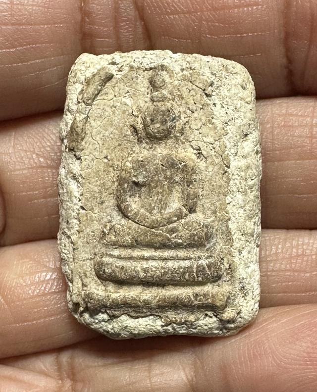 ชิ้นส่วนพระสมเด็จเกศบัวตูม