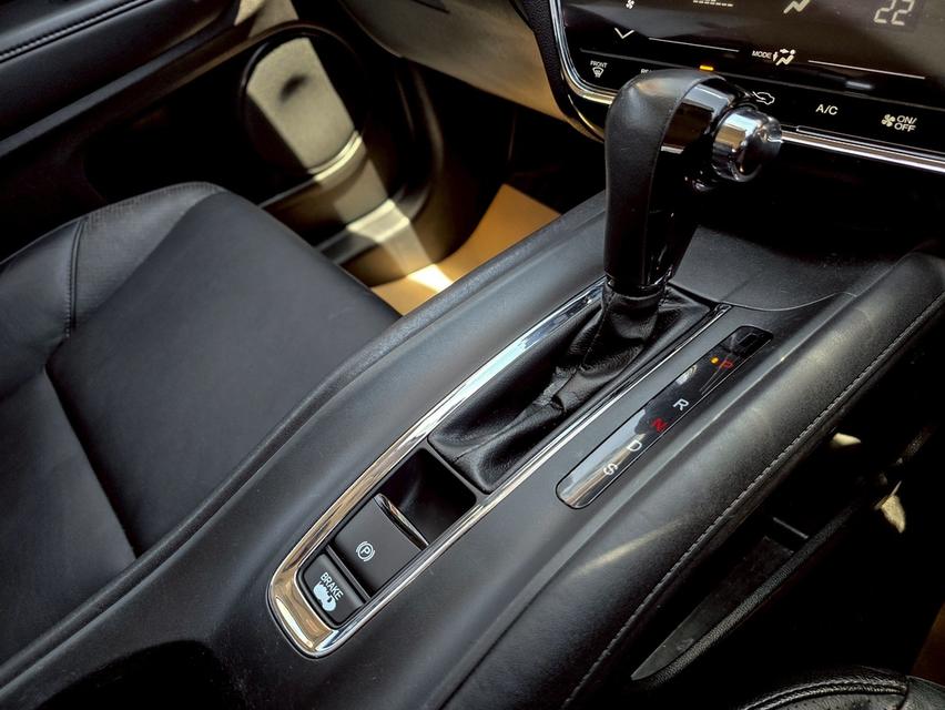 รหัสรถ CBLX9542 HONDA HR-V 1.8E i-VTEC AT ปี 2015 10