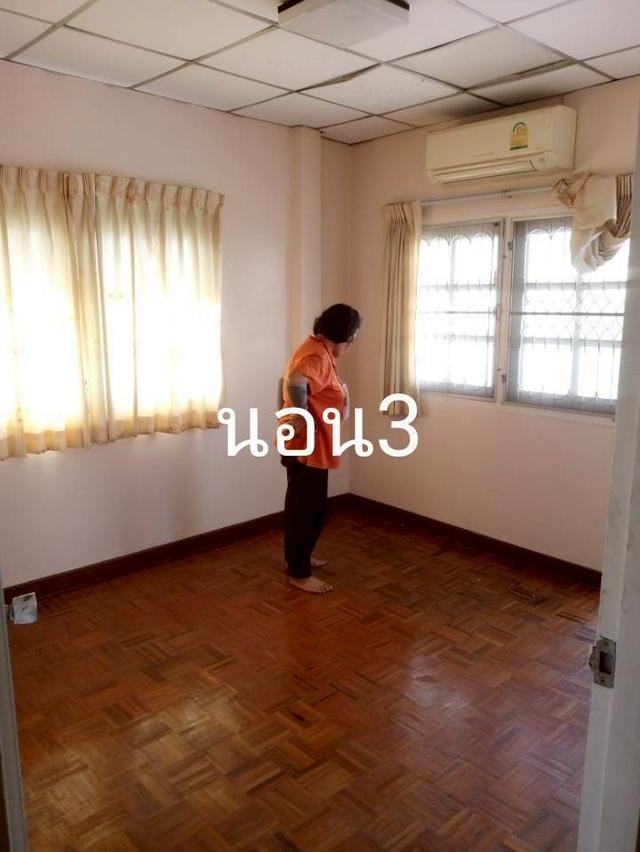 หมู่บ้าน​มิตร​ประชา​15 10