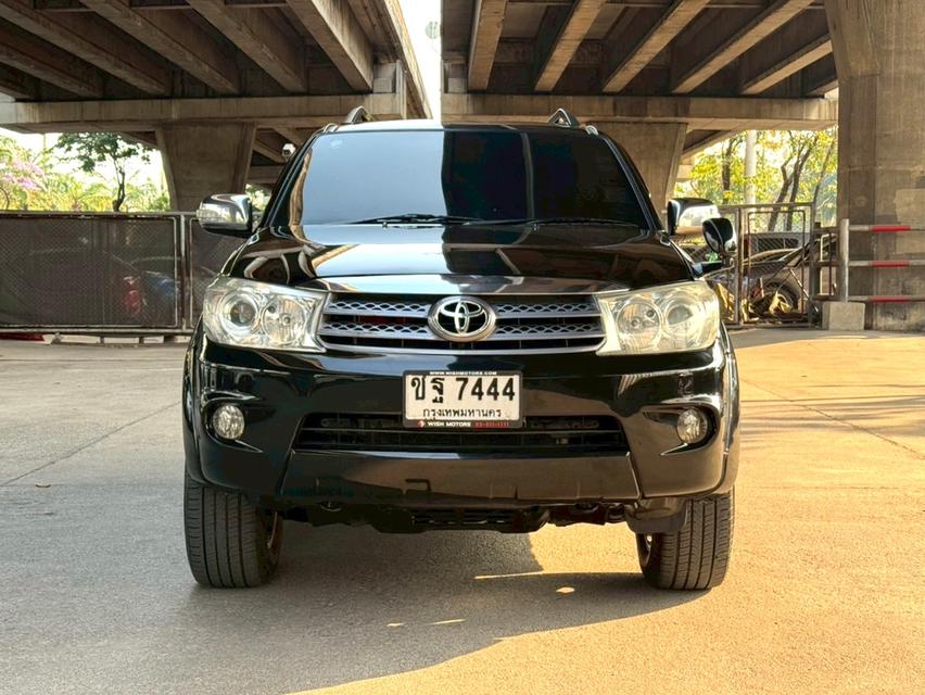 ขายรถ Toyota Fortuner 2.7V ปี 2009 สีดำ เกียร์ออโต้ รูปที่ 2