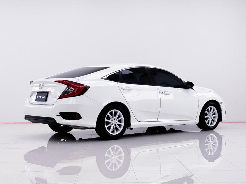 HONDA CIVIC 1.8 E FCเกียร์ AT ปี 2016 สีขาวเลข​ไมล์ 372,077 กมราคา 319,000 บาทโทร 0929699899 6B240 รูปที่ 4