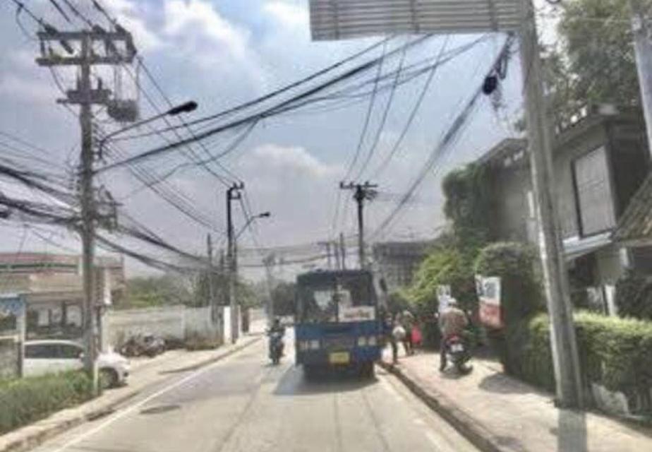 ที่ดินพร้อมบ้าน 5