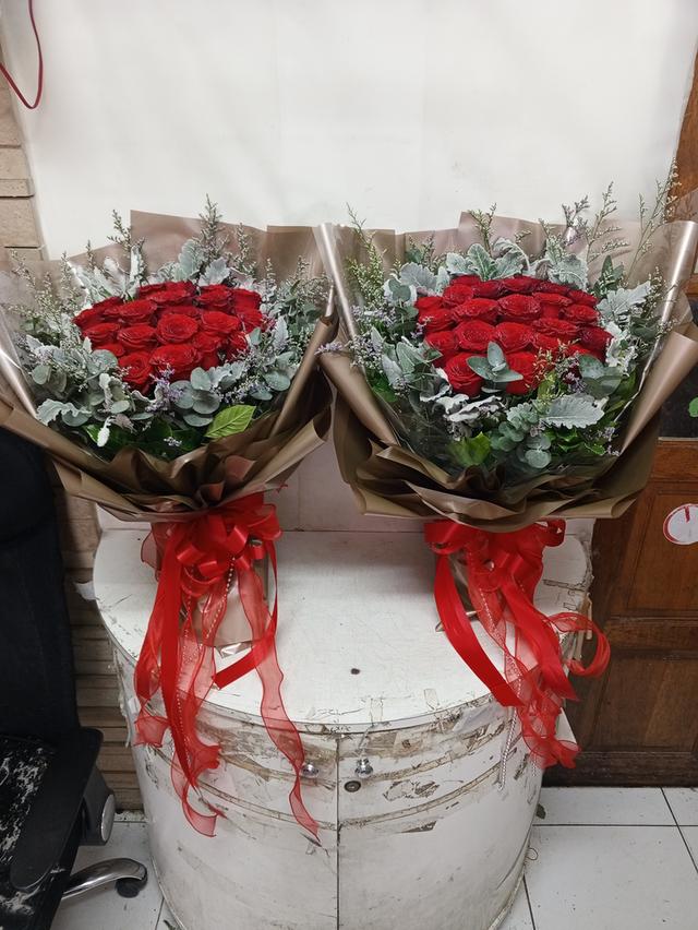 ช่อสวยๆ พร้อมจัดส่งตลอด24ชม. สั่งล่วงหน้าอย่างน้อย3ชม.ขึ้นไปหรือ1วัน ส่งได้ในสุขุมวิท ลาดพร้าว รามคำแหง บางเขน ดอนเมือง บางนาตราด สุวินทวงศ์ รังสิต รูปที่ 5