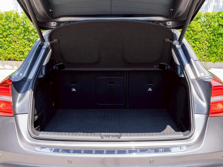 Mercedes Benz GLA200 รูปที่ 12