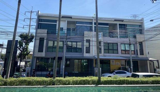 ให้เช่าโฮมออฟฟิศ 3 ชั้น 218 ตรม. โครงการโคราซอน ประชาชื่น CORAZON ใกล้ศูนย์ราชการแจ้งวัฒนะ **จดทะเบียนได้ 8