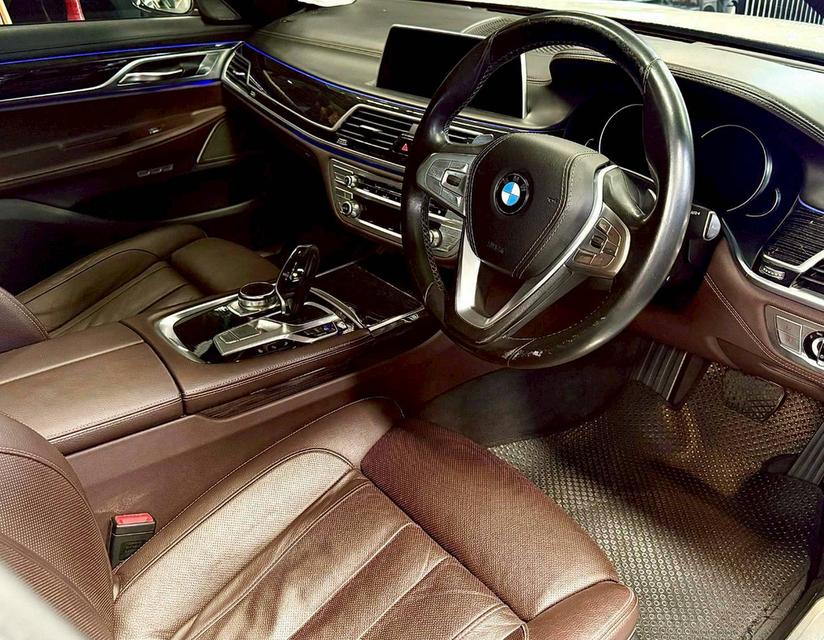 BMW 730ld M Sport ปี 2016 วิ่ง 2xx,xxx KM. รูปที่ 9