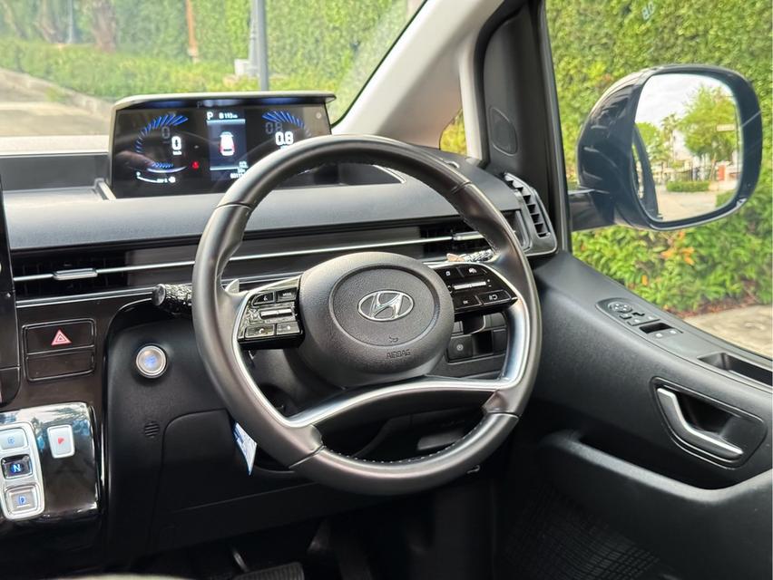 รหัสรถ AVA3888 ⭐️ Hyundai Staria 2.2 Diesel ปี 2022 เจ้าของเดียว 7