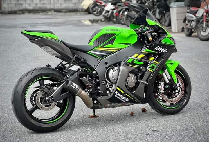 Kawasaki Ninja ZX-6R 2