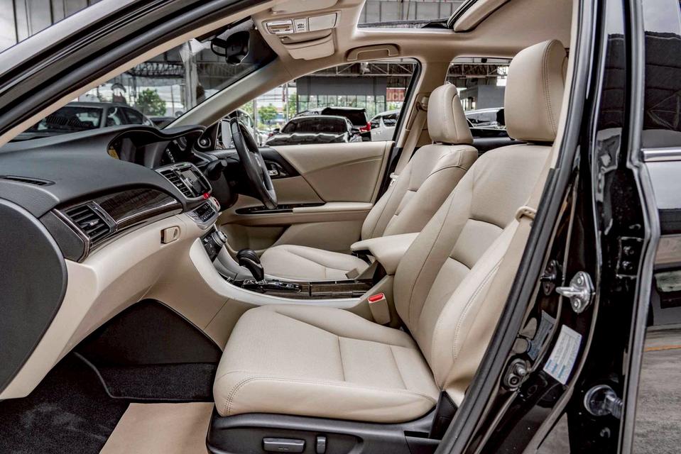 รหัสรถ NP3434 HONDA ACCORD 2.0 HYBRID TECH 2016 14