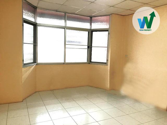 ตึกแถว ม.อยู่เจริญ วิภาวดี 3.5 ชั้น ต่อเติมครบ 16 ตร.ว. 2 ห้องนอน 2 ห้องน้ำ สภาพดีมาก พร้อมอยู่ ใกล้สนามบินดอนเมือง 5