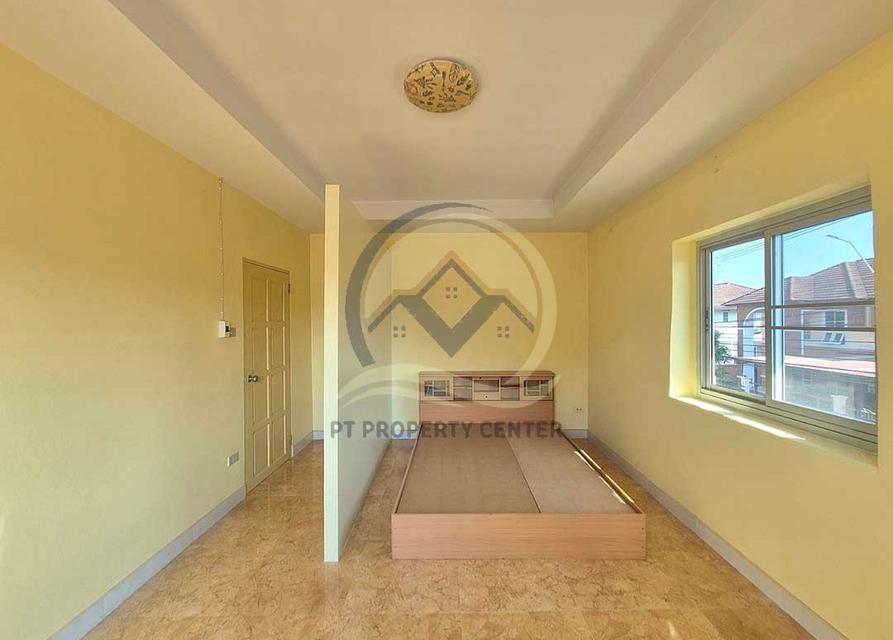 โครงการลลิล กรีนวิลล์ รามอินทรา-วัชรพล บ้านเดี่ยว 2 ชั้น ซอยสุขาภิบาล 5 ซอย 72 ราคาพิเศษ ขายต่ำกว่าราคาประเมินธนาคาร เปิดกว้างสำหรับเจรจา พร้อมพิจารณา 16