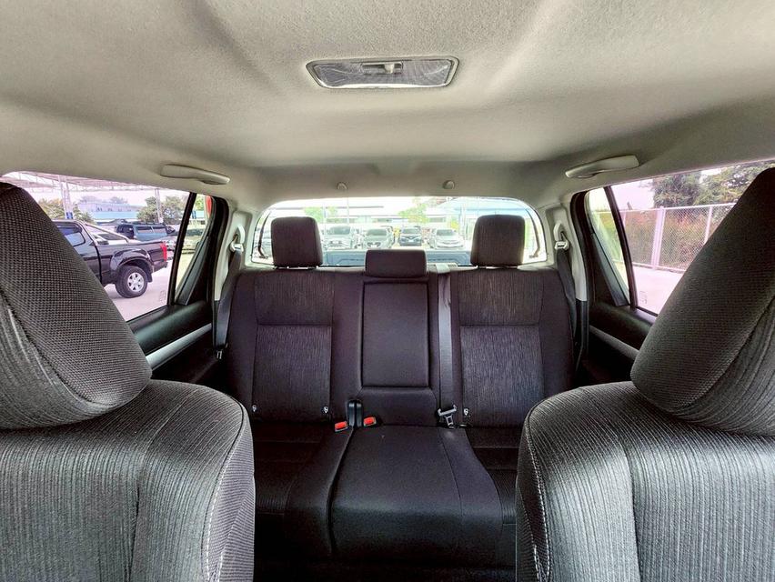 ขาย Toyota Revo 2.4Prerunner ปี24 15