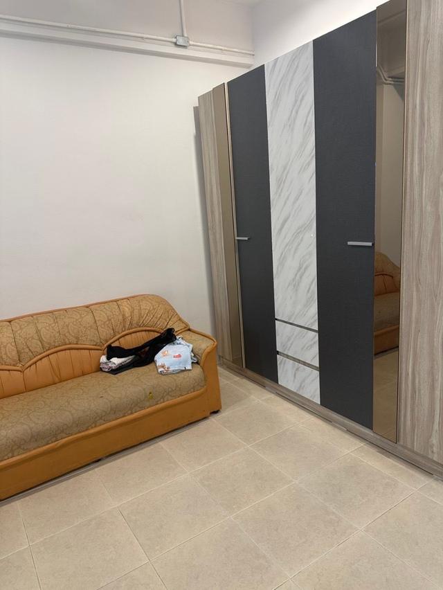 ขาย ตึกอาคาร 3 ชั้นครึ่ง วิเศษสุขนคร ประชาอุทิศ 90 เหมาะทำสำนักงาน สโตร์เก็บสินค้า พักอาศัย ทำเลดีใกล้โรงเรียน อยู่ในแหล่งชุมชน 8