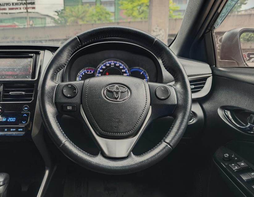 Toyota Yaris Eco 1.2G AT ปี 2018 6