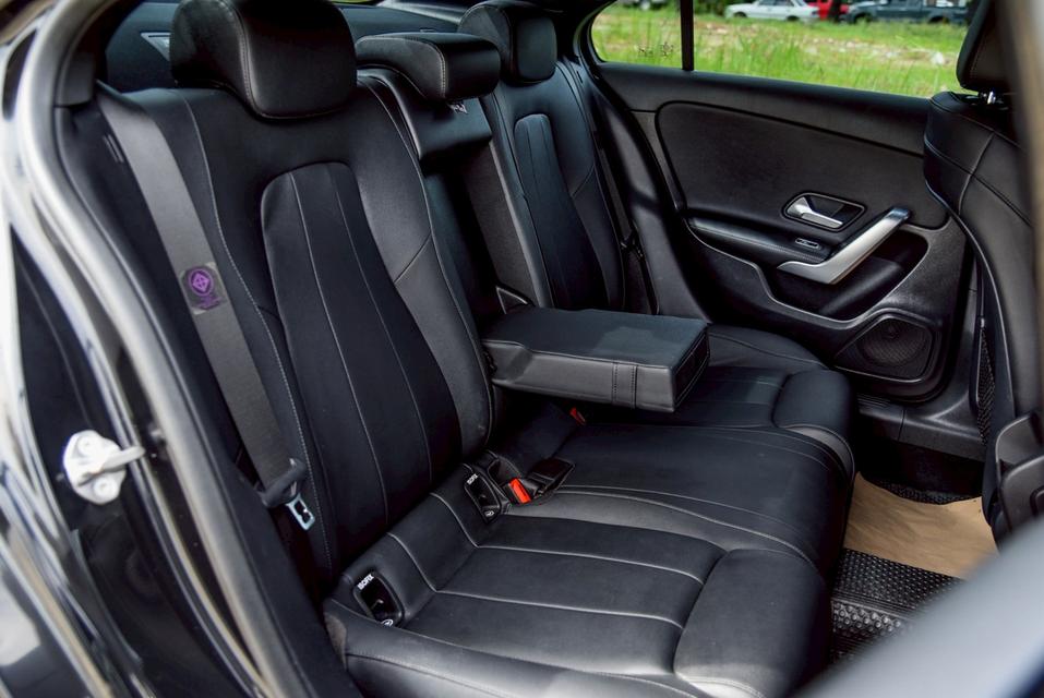 รหัสรถ CBL9242 Mercedes-Benz A200 1.3 Progressive W177 AT 2021 8