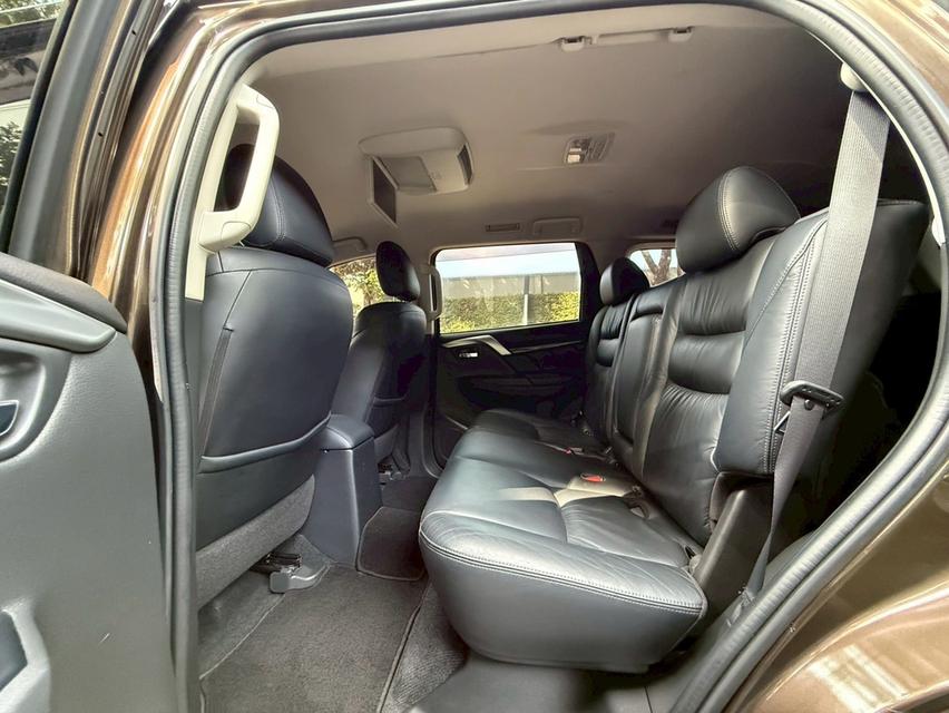 Pajero 2.4 GT Premium NAVI 4WD ปี2015 เจ้าของเดียว 10