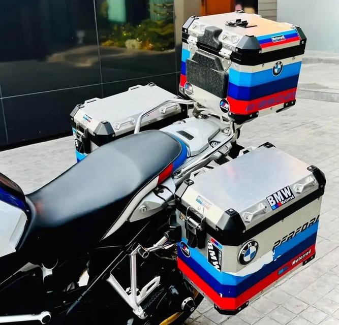 มอเตอร์ไซค์ราคาเบาๆ BMW R 1250 GS 4