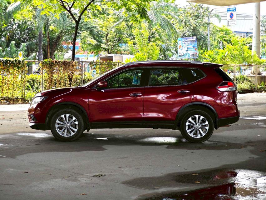 ขายรถ nissan  X-Trail 2.0V 4WD ปี 2015 สีแดง เกียร์ออโต้ 7
