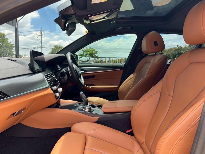 BMW 530e M Sport G30 LCI 2022• Mileage: 39,xxx km รูปที่ 14
