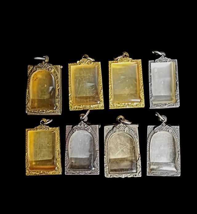 ตลับเงินแท้ใส่พระสมเด็จมือสอง