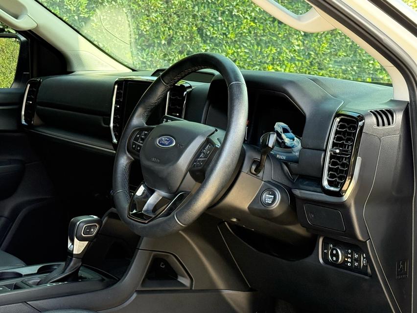 2023 FORD EVEREST 2.0 TURBO SPORT รถมือเดียวออกป้ายแดง รถวิ่งน้อย เข้าศูนย์ทุกระยะ ไม่เคยมีอุบัติเหตุครับ 10