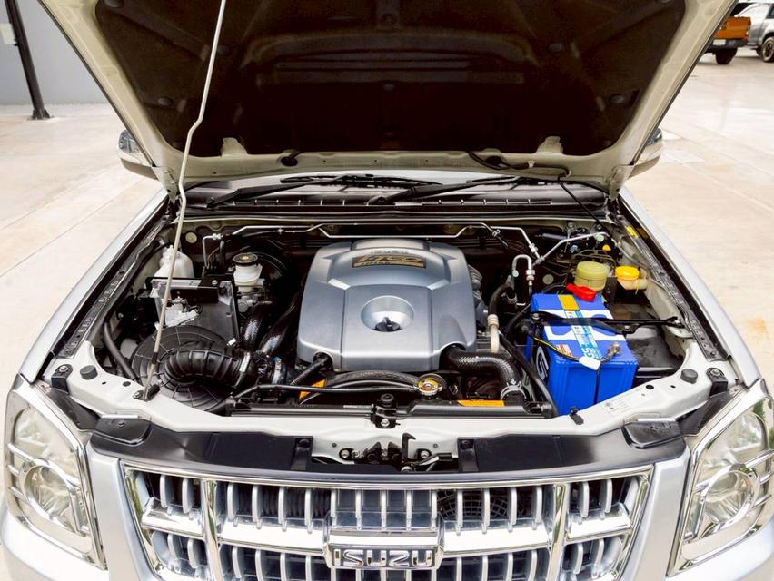 ISUZU MU-7 3.0 AT 2WD ปี 2012 8