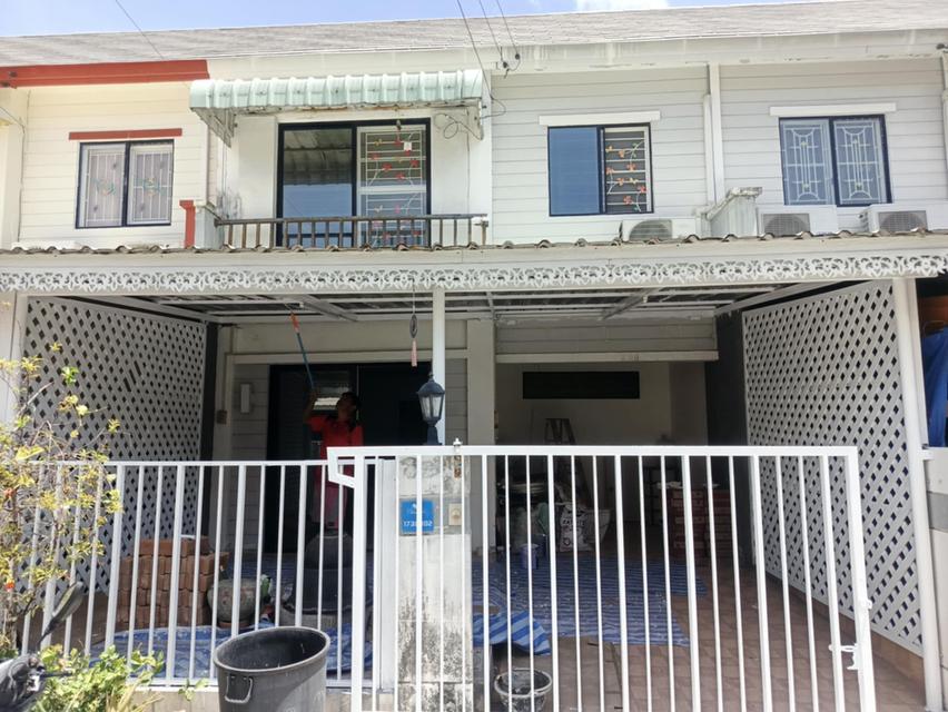(ปล่อยเช่า) เหมือนได้เช่าบ้านใหม่ บ้านทาวเฮ้าส์ใกล้เดอะมอลล์บางแคหมู่บ้านพฤกษา 61 ในซอยเพชรเกษม 63 ( วัดม่วง )  รีโนเวทพร้อมอยู่วันที่ 20/8/68